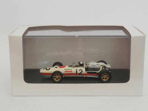 1:43 Ebbro Toyota TS010 1992 (Neu und originalverpackt) in für CHF 49