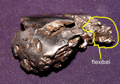 Meteorit Campo del Cielo, teilpoliert, mit Wackelteil, 48x31x19mm 68,0g