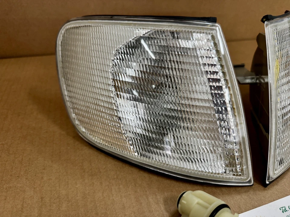 Audi 100 1990/1995 Coppia Fanali Freccia Anteriore 20471000 20470000 - Immagine 2 di 4