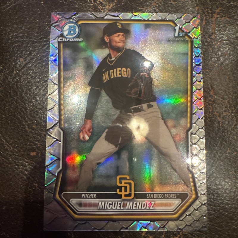 2026 Bowman Chrome Miguel Mendez BCP-107 Reptilian Refractor San Diego Padres