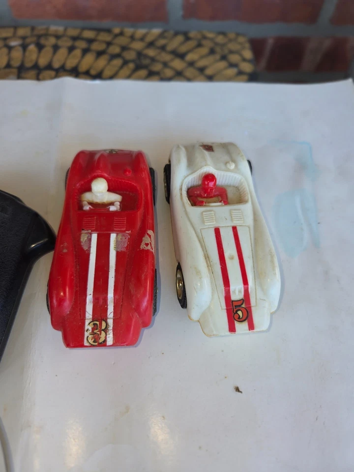 Three Eldon 1/32 Scale Slot Car Speed Controllers and 2 slot cars Untested - Image 2 of 4