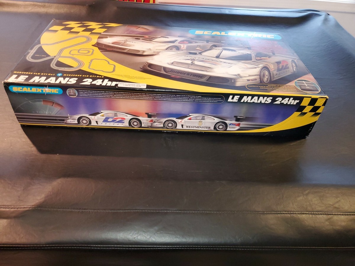Scalextric NOS Le Mans 24hr Racing Track with Mercedes Race