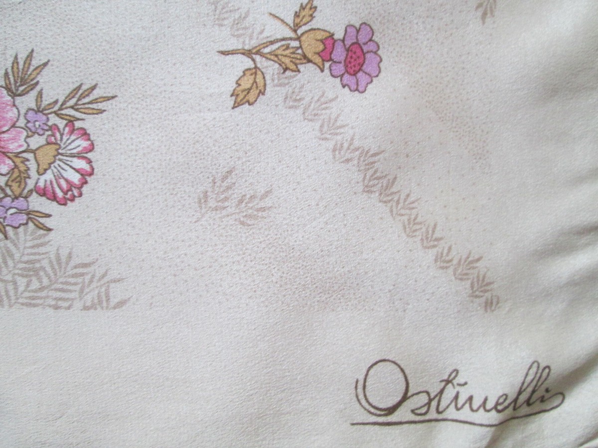Foulard Vintage OSTINELLI 100% Soie - Dimensions 87x90 Cm - Bleu - Made In Italy - Occasion