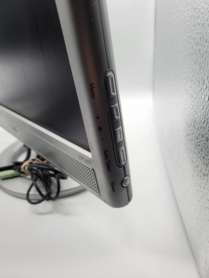 HP HP1740 Monitor HSTND-2A03 17" LCD Monitor No Power Cord. Other Cables Incl. - Image 3 of 3