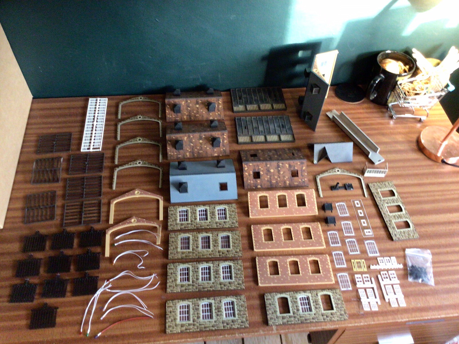 00 GAUGE MODEL RAILWAY ACCESSORIES SPARES & REPAIRS. eBay