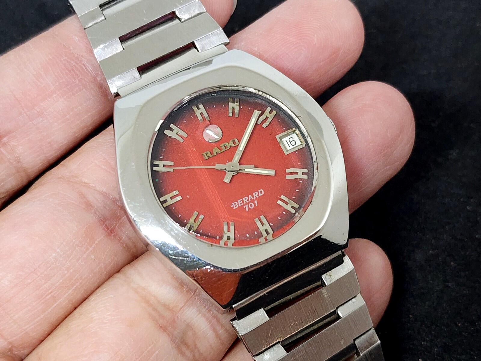 Rado Berard 701 Automatic Cal ETA 2824 Date Steel Men Watch Vintage Red Dial.