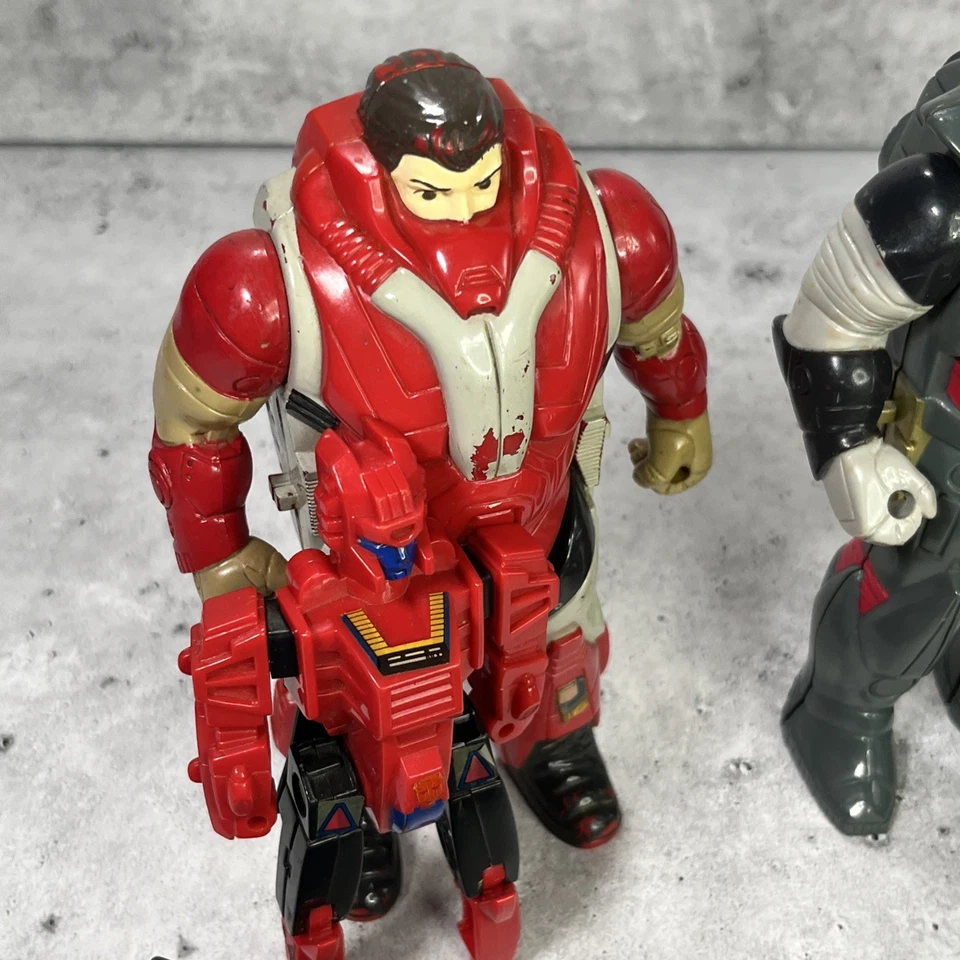 Vintage G1 Transformers Pretenders Lot - Cloudburst, Gunrunner, Landmine, Wave - Image 2 of 4