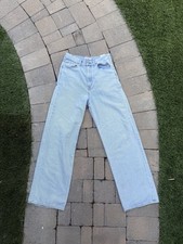 Levi Women  s Jeans High Loose Size 29