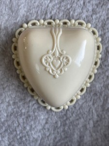 Vintage Art Deco Dennison Heart Shaped Celluloid Cream Presentation Ring Box