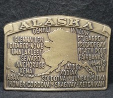 XB23121 COOL VINTAGE 1970s  ALASKA  STATE COMMEMORATIVE MENS BRASS BELT BUCKLE