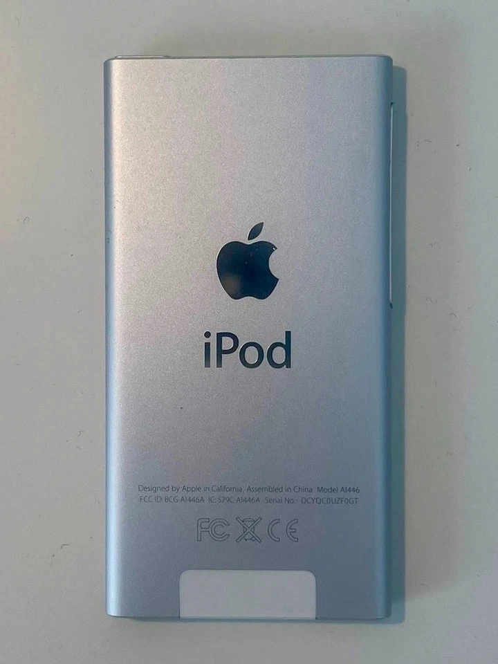 Apple iPod Nano 16GB Lettore MP3/MP4 - Argento - Immagine 2 di 4