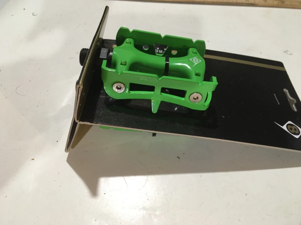 BICICLETA DE MONTAÑA ORIGEN 8 PEDALES BICICLETA VERDE 9/16 Foto 3 de 4