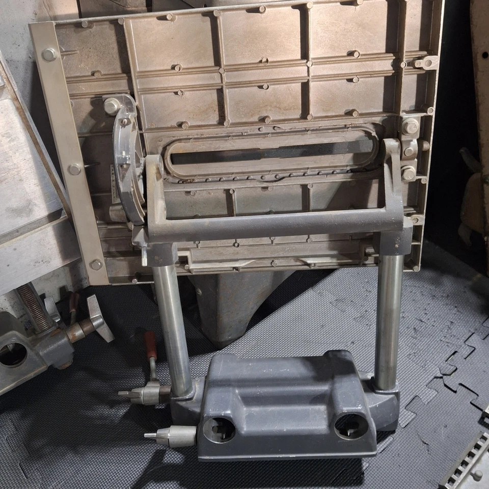 Shopsmith Mark V main table with carriage - Image 2 of 2