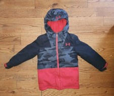 Boys Red  Black Camouflage Under Armour Winter Zip Up Hooded Jacket 5 Loose