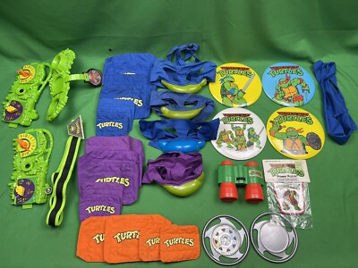 VTG TMNT Teenage Mutant Ninja Turtles Battle Fun Costumes & Giant Button Lot