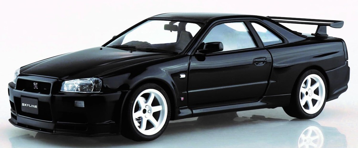 Aoshima 1/24 Scale Model Kit Nissan Skyline GT-R R34 V-Spec II