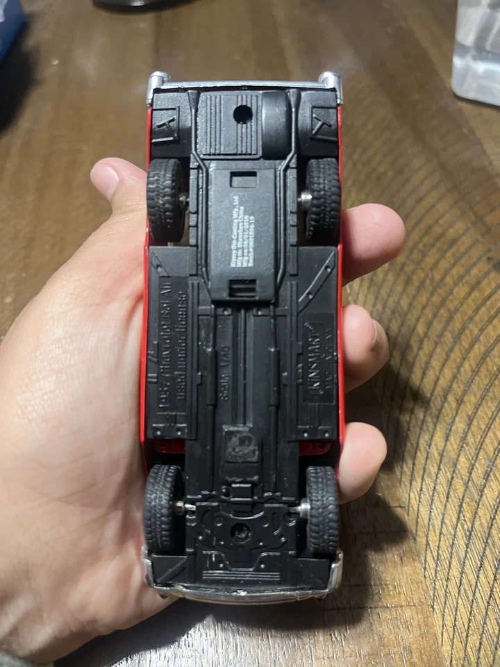 KINSMART🔥1957 CHEVROLET BEL AIR FIRE🔥CHEFE VERMELHO 1:40 - Imagem 4 de 4