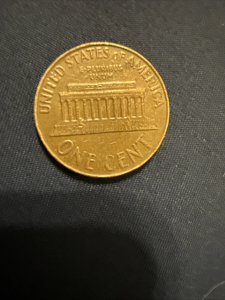 1964 Lincoln Memorial Penny RARE with Liberty L on edge No Mint Mark dd - Image 2 of 4