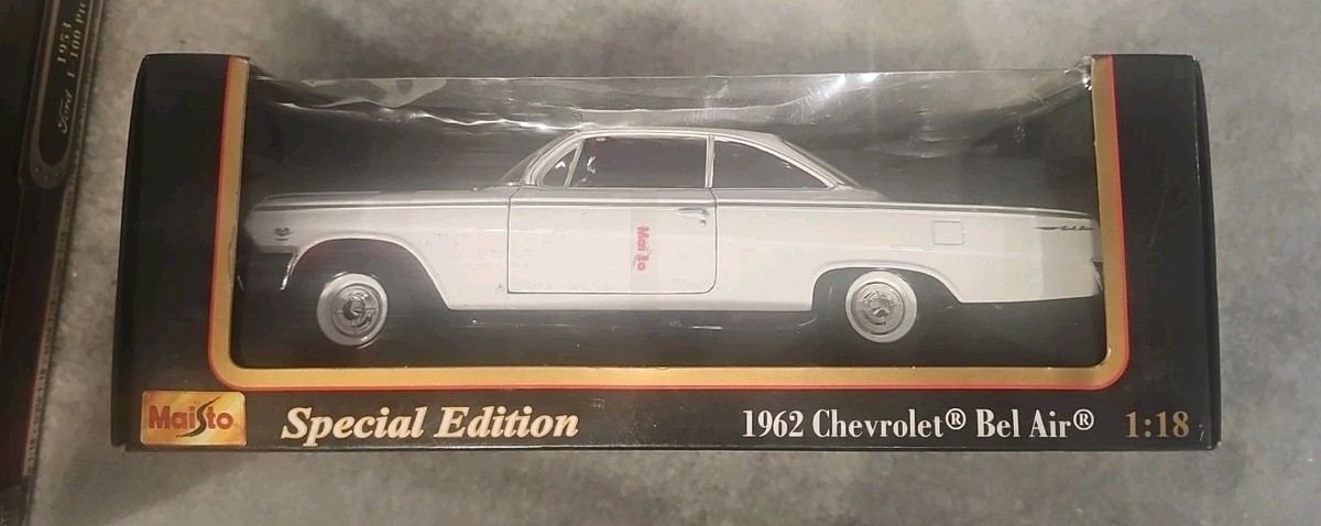 Maisto SPECIAL EDITION 1962 Chevrolet Bel Air 1:18 Die Cast | eBay display picture 1