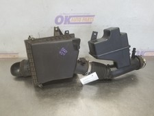 17 Toyota Tacoma Sr5 4x2 3.5l Air Cleaner Intake Oem 17 Toyota Tacoma Sr5 4x2 3.5l Air Cleaner Intake Oem