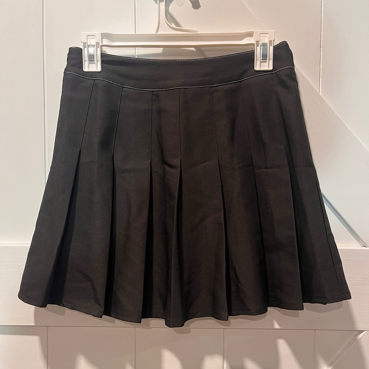 SHEIN Women’s Pleated Skirt Solid Black Short Mini Regular Size M