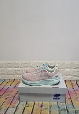 Karhu Fusion 3,5 Straßenlaufschuhe UK 8,5 Damen UVP 135£ Crystal Grey / Icy 