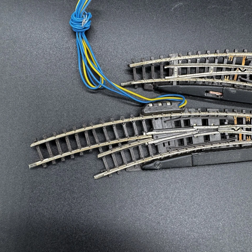 MARKLIN Z 8567 Electric Curve Turnout Right Train Track Lot of 2 Mini Club - Image 2 of 4