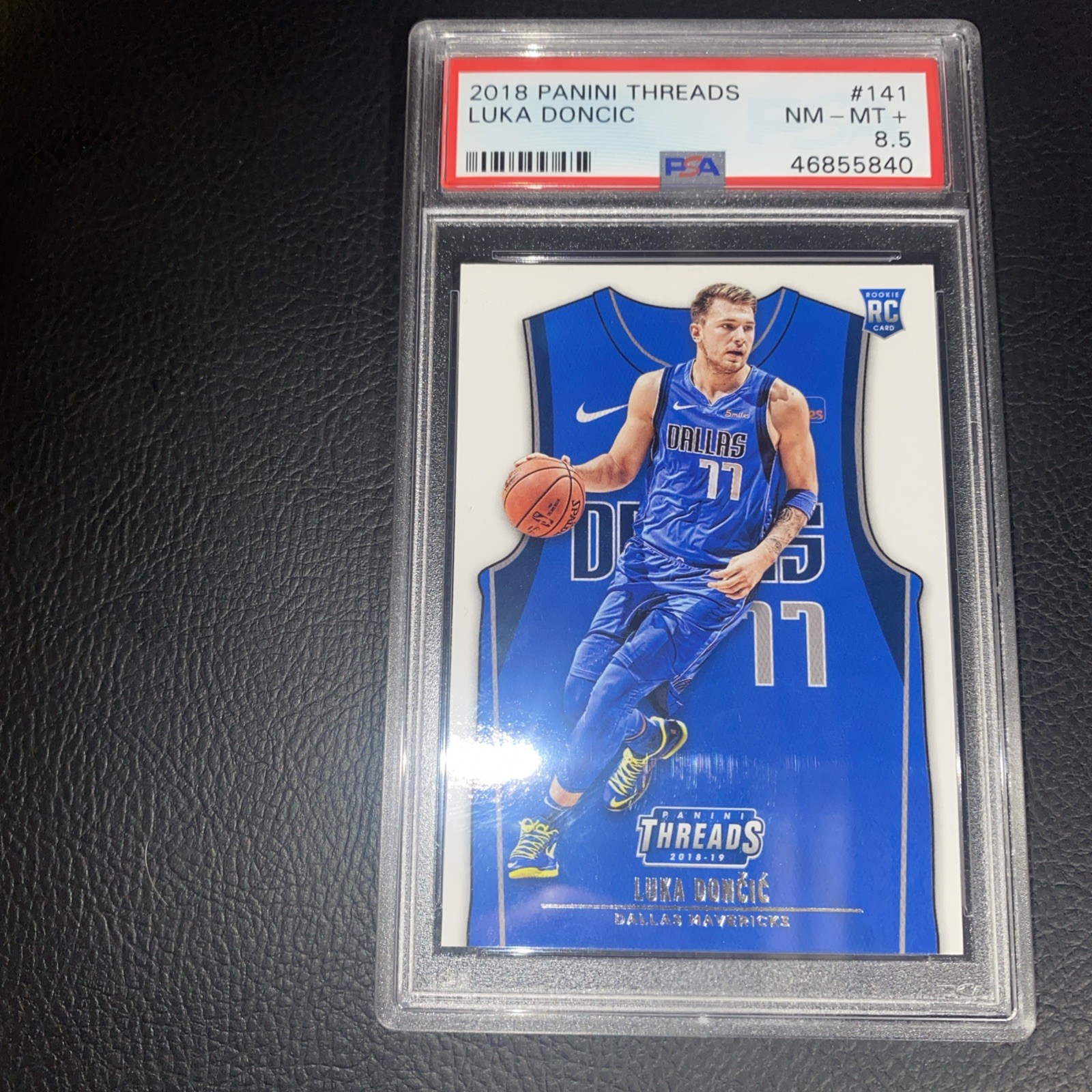 2018-19 Panini Threads Luka Doncic Rookie RC #141
