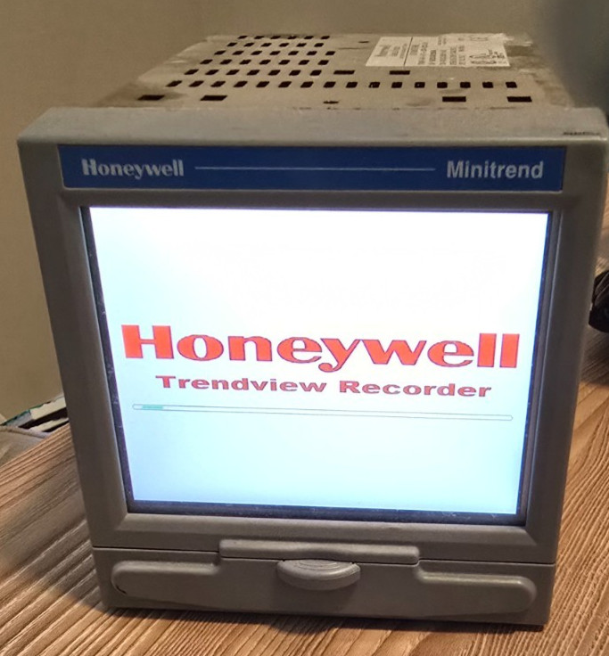 Honeywell Trendview Minitrend GR Graphics Recorder G2U