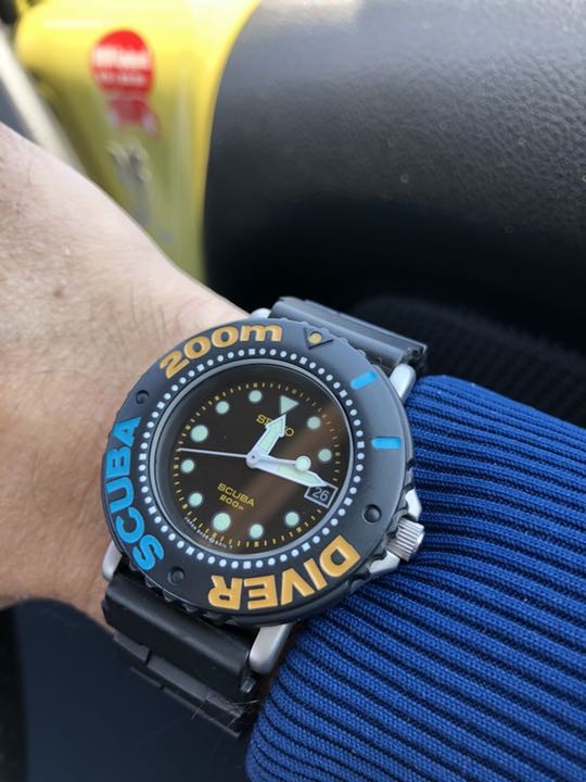 Seiko 3E35-0020 Analog Quartz Men Diver Scuba 200M Vintage