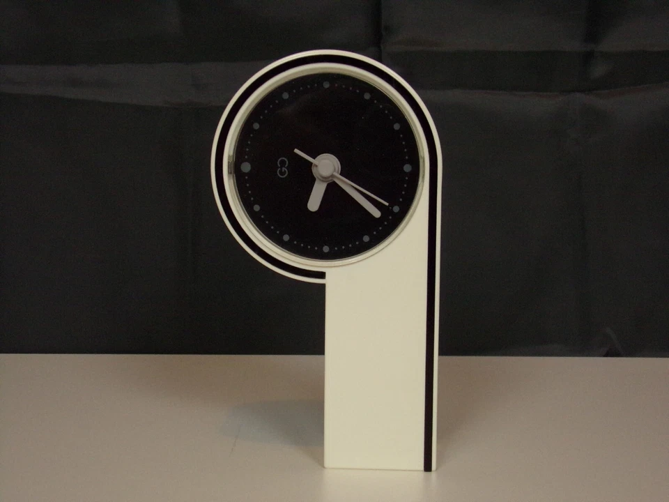 Horloge à poser MARKSMAN quartz design 90's - Photo 3/4