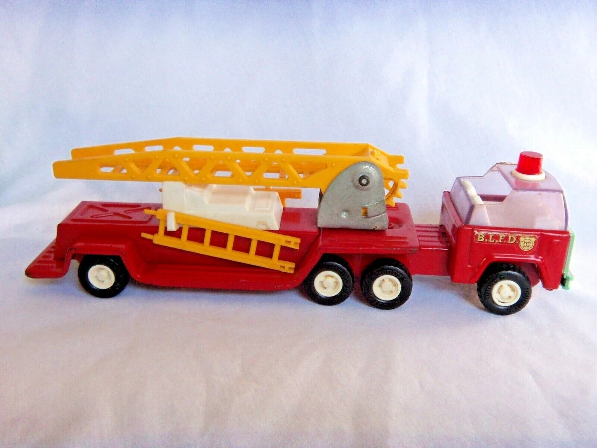 VINTAGE BUDDY L METAL FIRE TRUCK BLFD 10