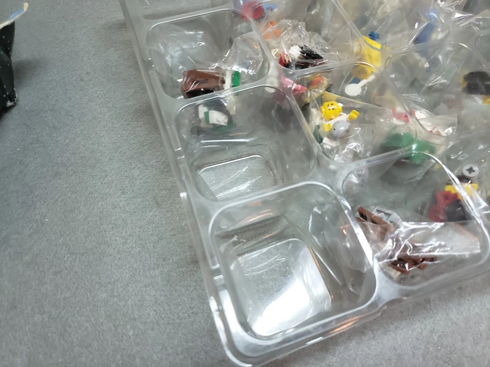 Lego Set 7687 Advent Calendar 2009, City Partial Set Unopened, Missing 4 days - Image 4 of 4