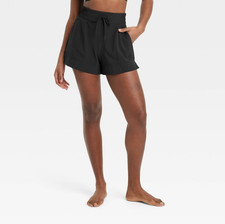 All In Motion Women's Active Light Mid Rise Shorts 4" Black Size Medium