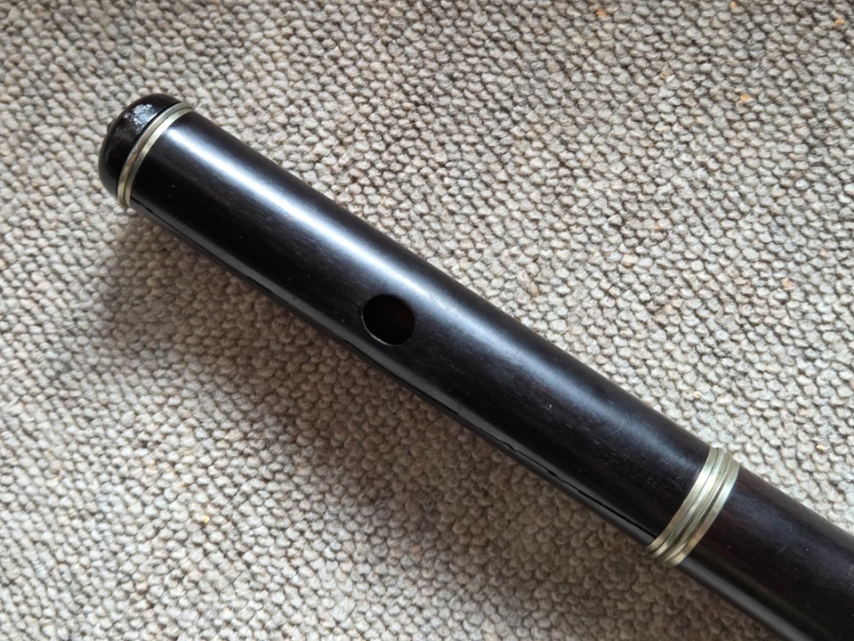 Flauta C de madera muy antigua, bonita "Oskar Adler" (grieta en cabeza y barril) Foto 2 de 4