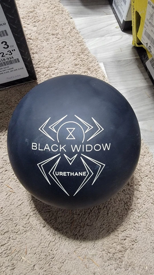 Bola de boliche Hammer Black Widow uretano negra sólida en el extranjero | 14 libras Foto 3 de 4