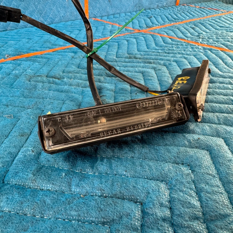 1989-1991 CHRYSLER TC MASERATI Rear License Plate Light Lamp Set 46K OEM - Image 3 of 4