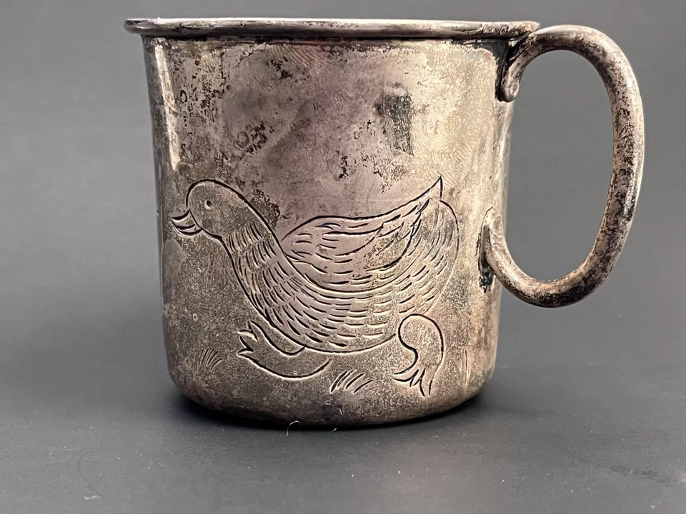 Taza bebé Sanborns México Sterling 3,75 oz, animales bebés grabados, c.1940s Foto 2 de 4