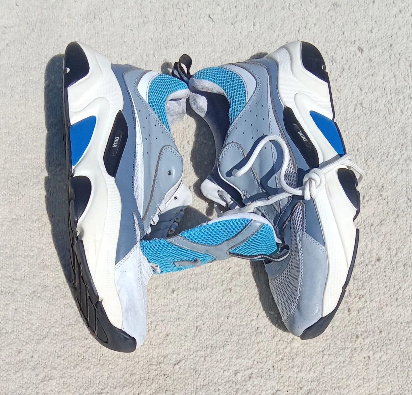 DIOR B 22. 