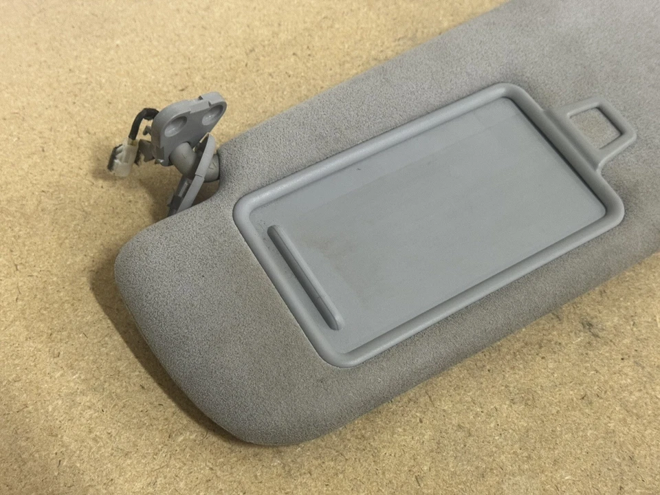 Parasol delantero izquierdo lado del conductor OEM 2015-2017 Kia K900 OEM Foto 2 de 4