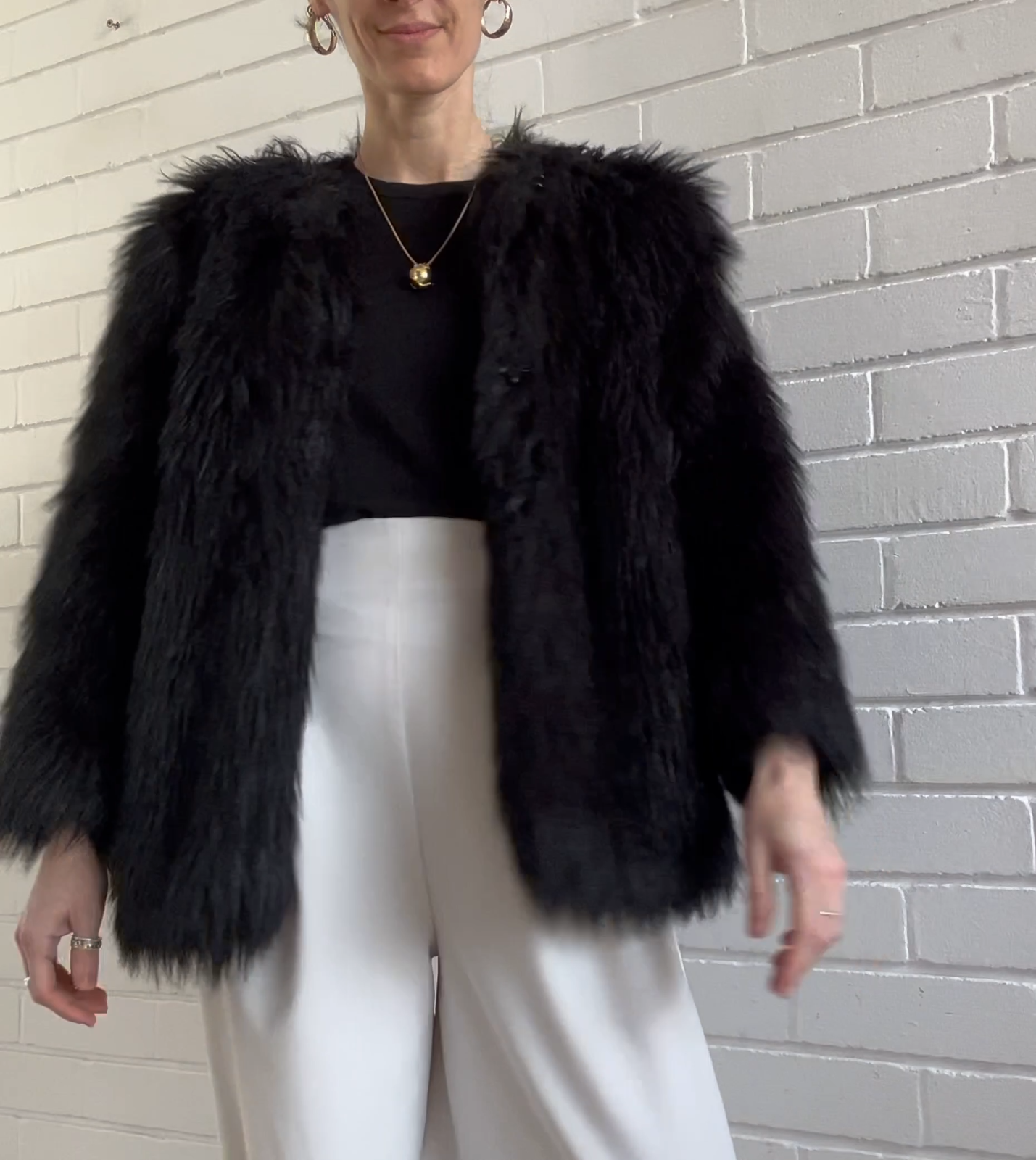 ALTRA & Other Stories Cappotto pelliccia nero pelliccia sintetica mongola donna taglia 10Uk giacca