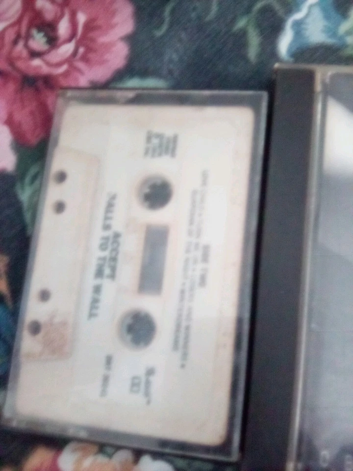 6 Accept Cassette Tapes And 1 CD Foto 4 de 4