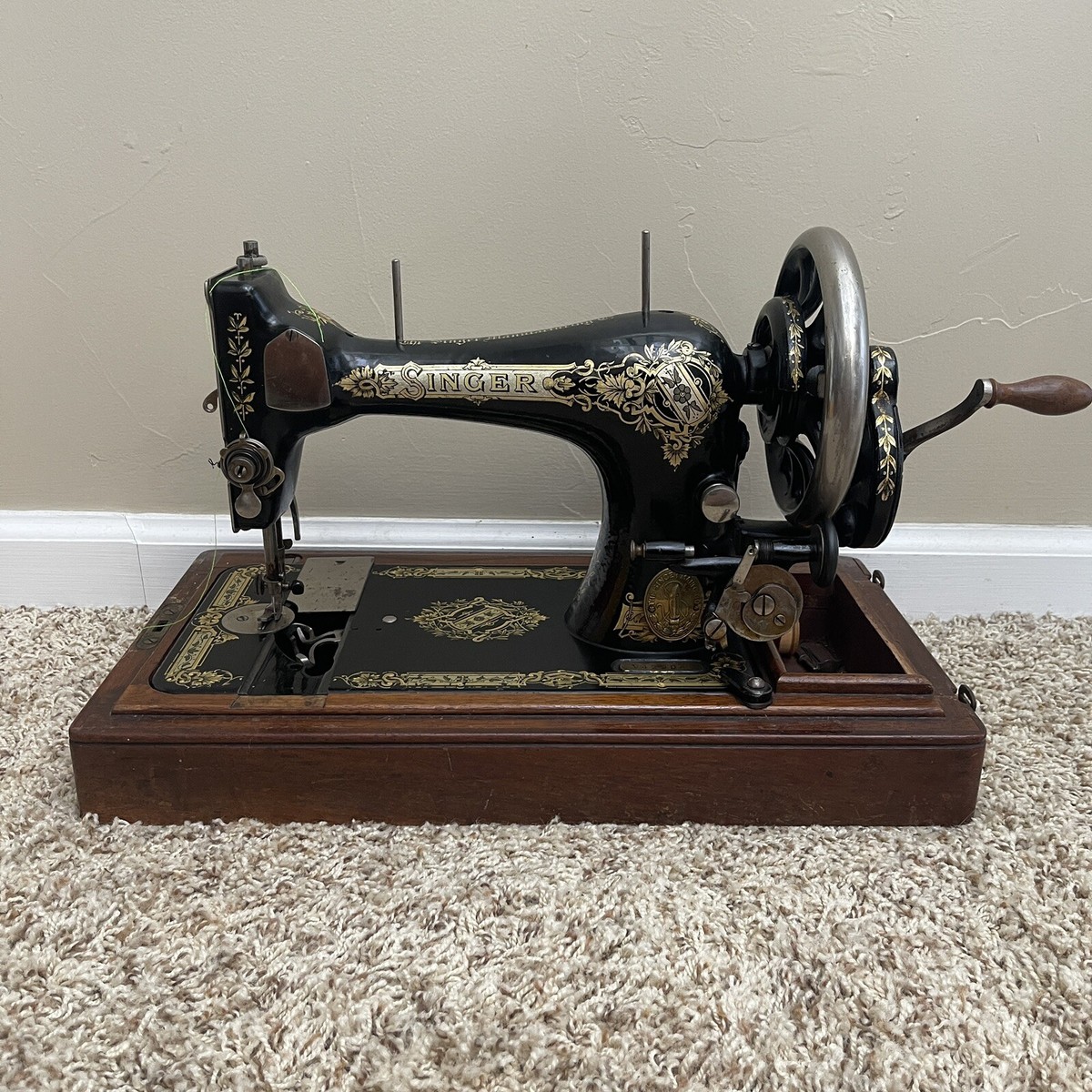 Antique 1908 Singer 28K Hand Crank Sewing Machine Ornate