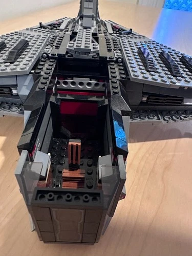 LEGO Star Wars (75323): The Justifier (Cad Bane's starship, already built)