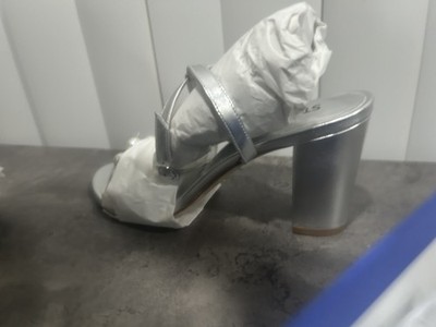 New Women's Stuart Weitzman Nearlybare Portia Heeled Sandal 7B