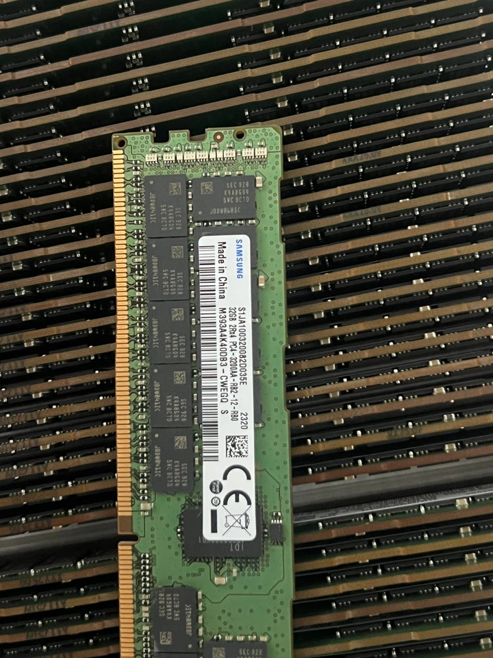 M393A4K40DB3-CWE and M393A4K40EB3-CWE,Samsung 32GB 3200MHz DDR4 RAM - Image 2 of 4