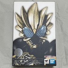 Kamen Rider OOO Rattler Combo S.H.Figuarts, used, with scratches, Japanese text