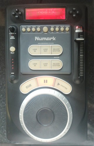 Numark Axis 9 Professional DJ