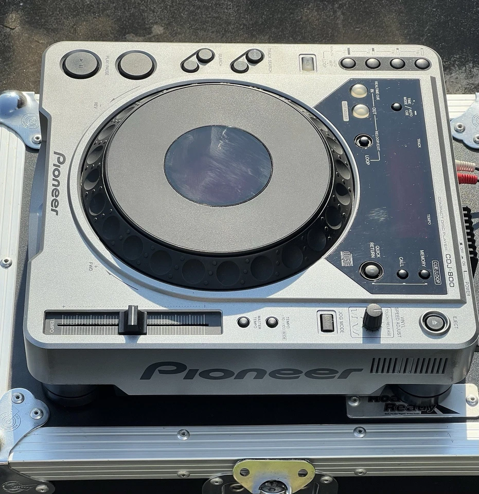 Pioneer CDJ-800 Professional DJ CD Player w/ Road Ready Flight Case - Image 4 of 4