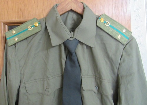 SOVIET MILITARY UNIFORM EVERYDAY SHIRT of LIEUTENANT BORDER GUARD size 52-3 - Picture 2 of 3
